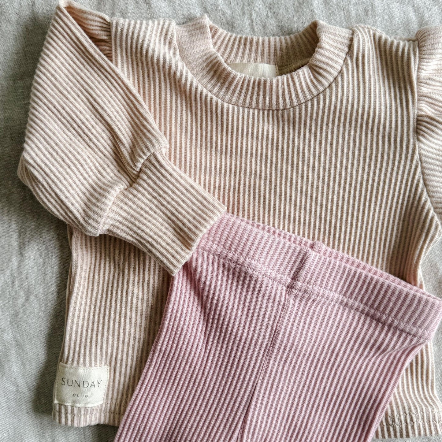 Sunday Essential Tight